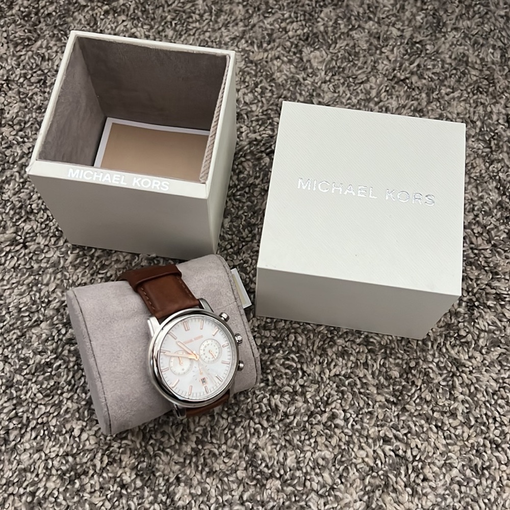 New Men’s Watch - Picture 2 of 3